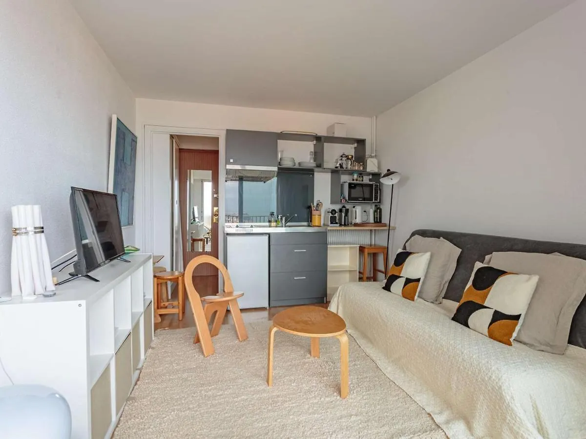 Apartment Studio Pres De La Plage Aux Halles, Biarritz - Fr-1-3-591